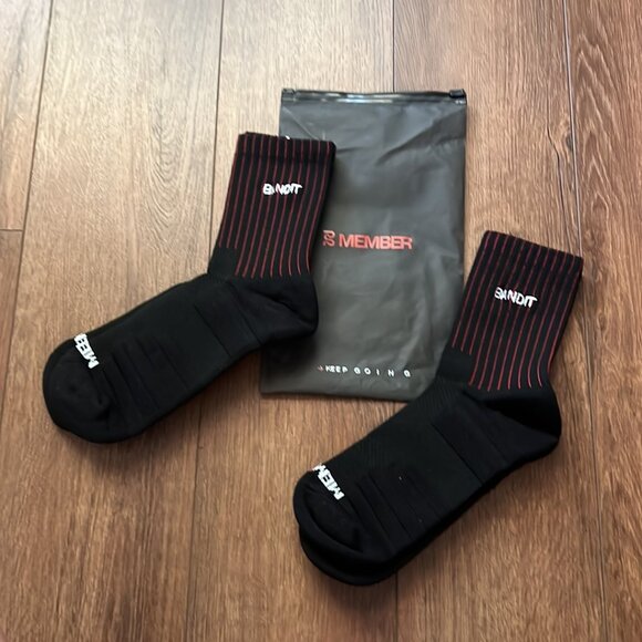 NWT *FIRM* PRICE Bandit Member Socks 2025 (2 Pack) × 1 XS/S / Black - Picture 2 of 3
